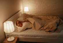 Un estudio revela que el dormir con luces prendidas te aumenta de peso Un estudio revela que el dormir con luces prendidas te aumenta de peso