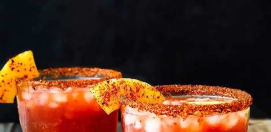 Acapulco en la Azotea una receta deliciosa con Vicky Chamoy receta de michelada con cerveza vicky chamoy
