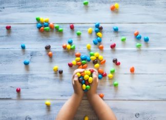 Menos azúcar para los niños Azúcar dañina para nutrición de niños