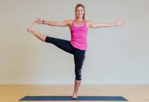 3 movimientos clásicos de yoga para quienes trabajan en casa poses de yoga para home office