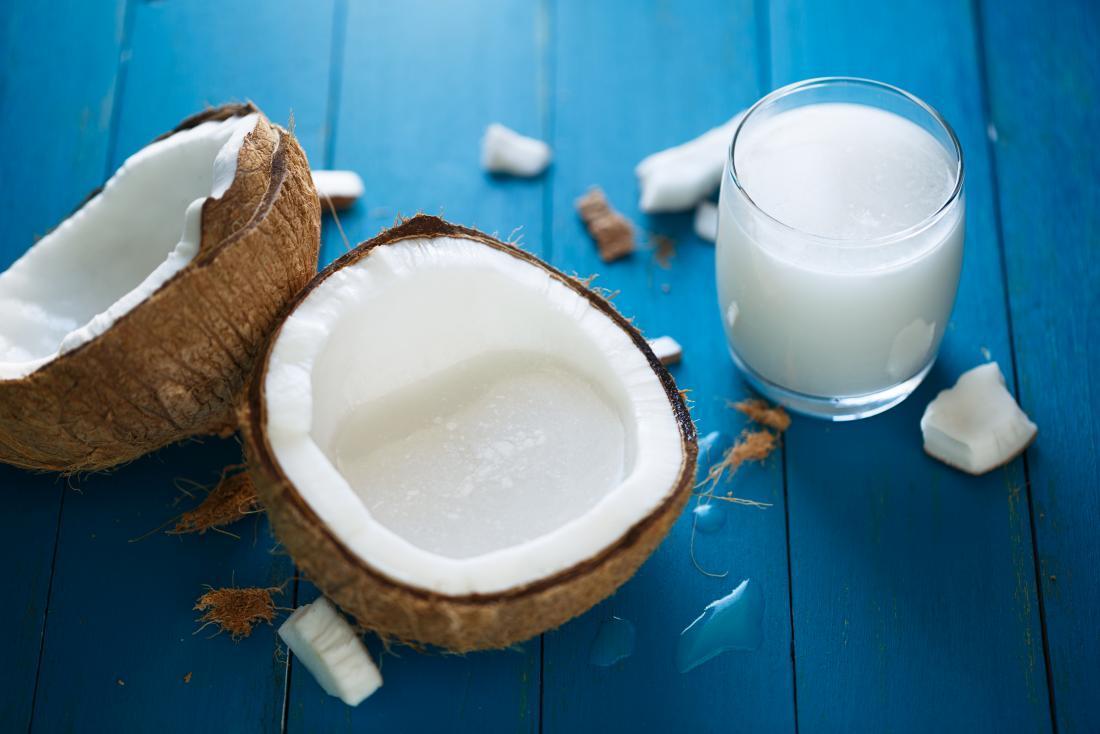 consumir leche de coco