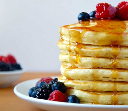 Aprendiendo a hacer hot cakes saludables preparar hot cakes saludables para el desayuno