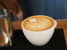 ¡Prepara un café moca delicioso, rápido y sin azúcar! receta de cafe moka en comebien