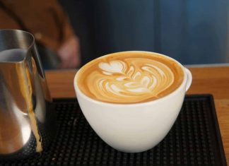 ¡Prepara un café moca delicioso, rápido y sin azúcar! receta de cafe moka en comebien