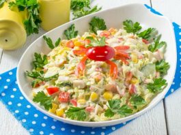 Ensalada con surimi.