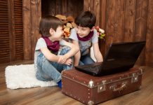 Por qué los niños ven la misma película una y otra vez.
