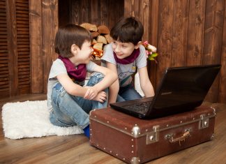 Por qué los niños ven la misma película una y otra vez.