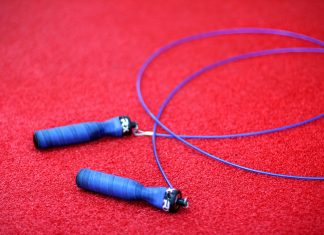 Ejercítate saltando la cuerda