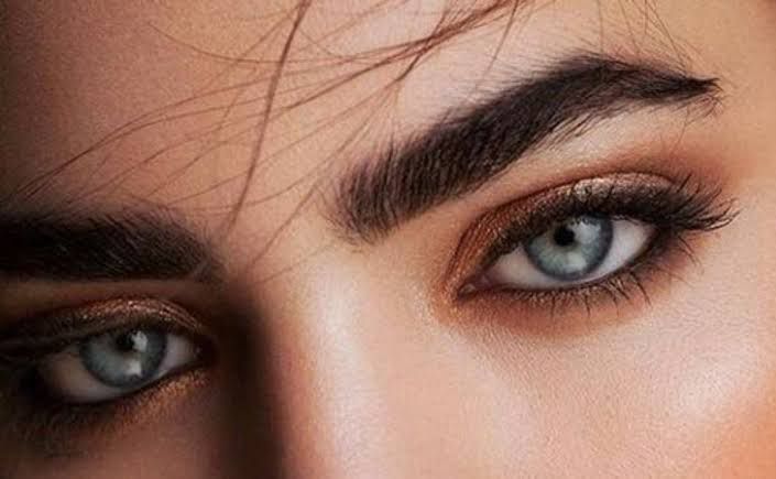 3 mascarillas naturales para tener unas cejas más gruesas