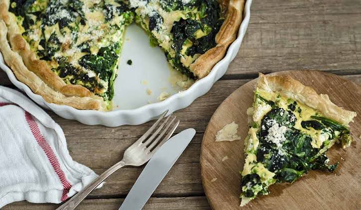 Pastel de espinaca sin harina para una comida sana