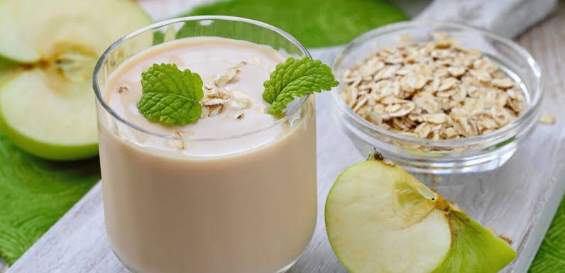 4 batidos con leche de avena para el desayuno