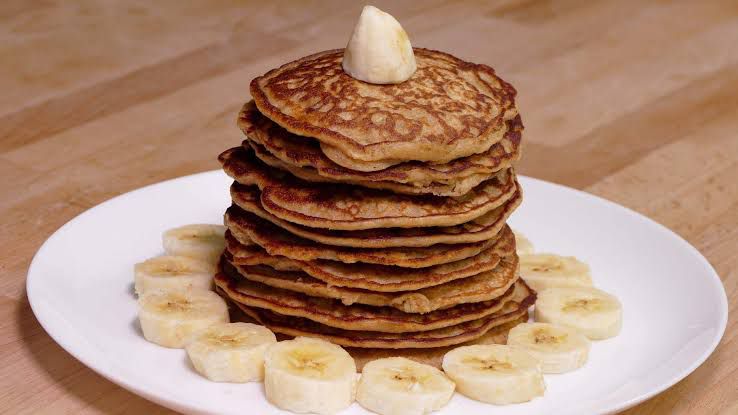 Disfruta de estas tortitas de avena al desayuno