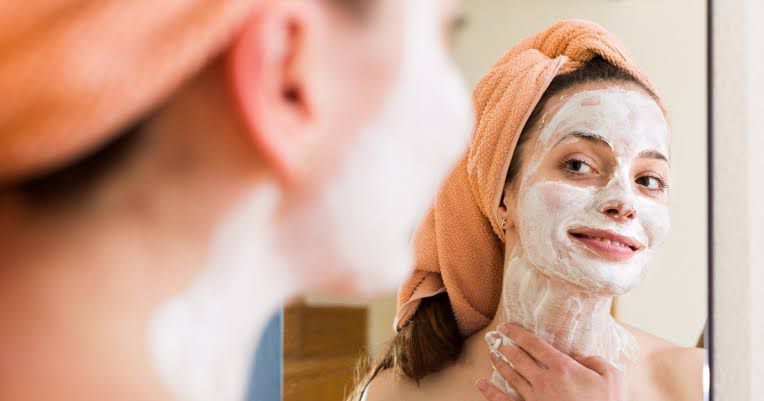 Esta mascarilla de bicarbonato elimina los puntos negros