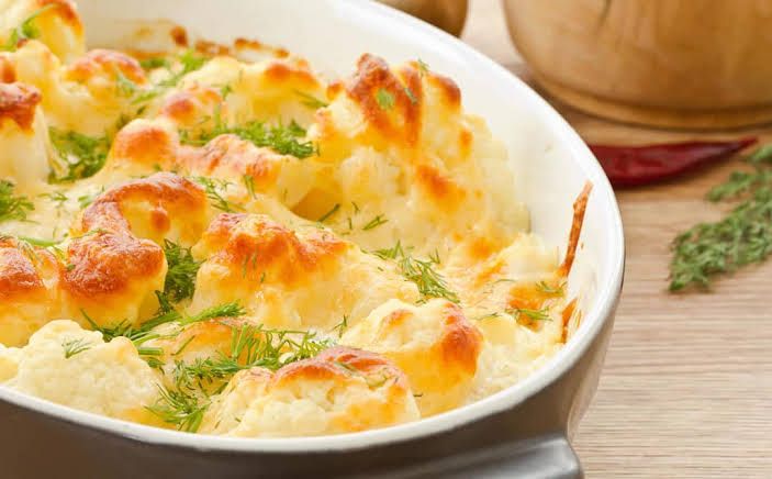 Coliflor gratinada con queso