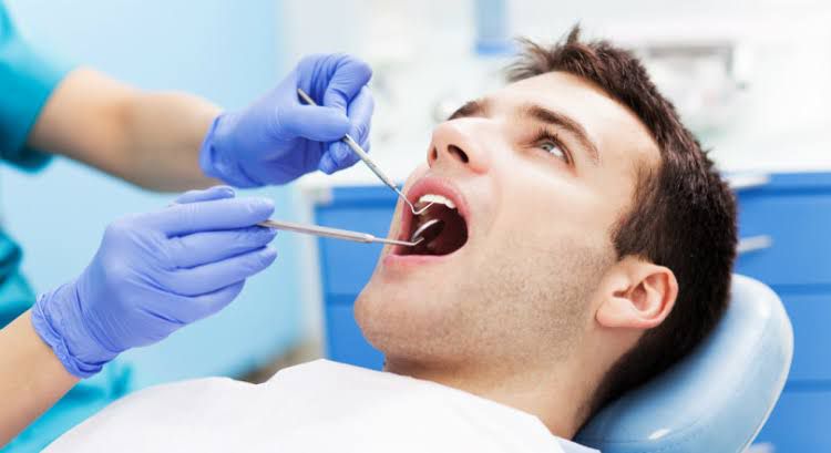 Mitos que debes saber sobre el Implante dental