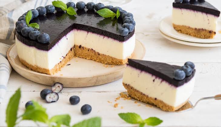 Tarta de queso sin horno con arándanos