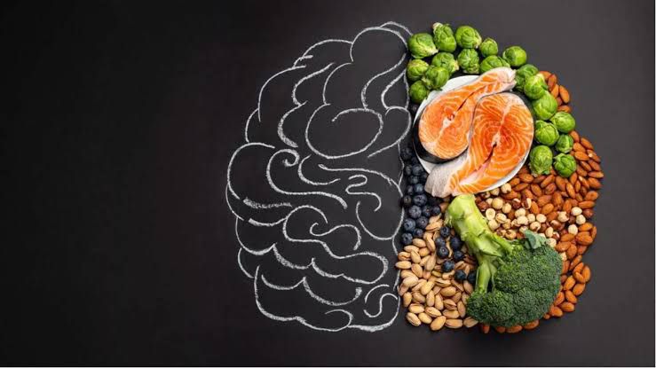 ¿Qué alimentos mejoran nuestra salud cerebral