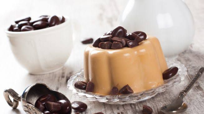 Gelatina de café con yogurt de vainilla