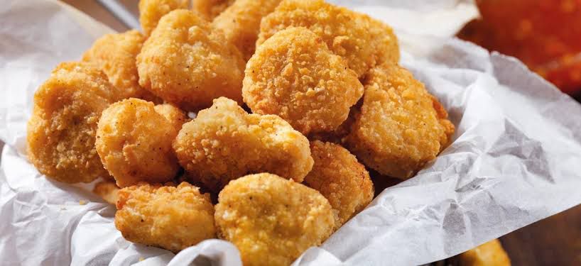 ¿De qué están hechos los nuggets de pollo