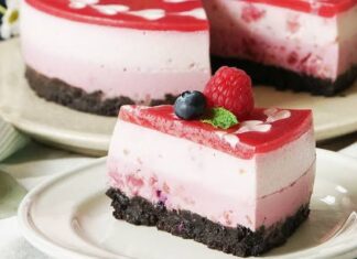 Cheesecake horneado con frutos rojos Cheesecake horneado con frutos rojos