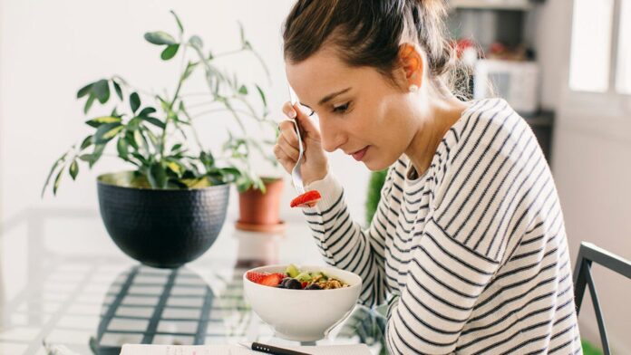 ¿Qué es la alimentación desordenada