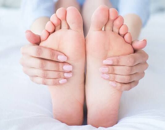 ¿Por qué se duermen los pies? ¿Por qué se duermen los pies