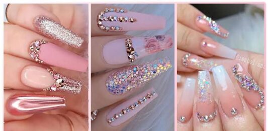 Diseños de uñas con pedrería Diseños de uñas con pedrería