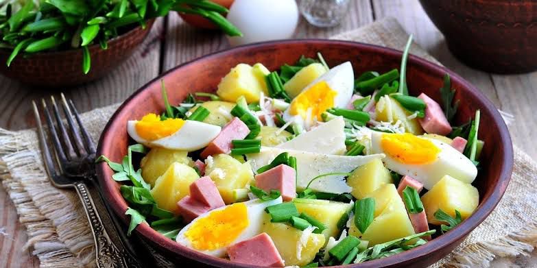 Ensaladas con aguacate para la cena