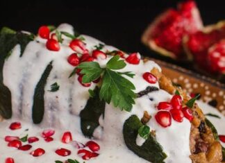 Chile en nogada tradicional Chile en nogada tradicional