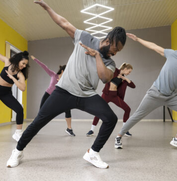 ¿Conoces los beneficios al bailar? ¡Aquí te decimos cuales son! Conoces-los-beneficios-al-bailar-Aqui-te-decimos-cuales-son