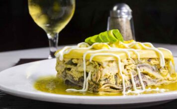Pastel azteca, la lasaña mexicana
