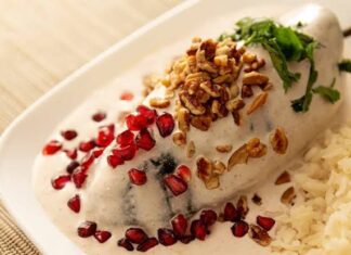 Chile en nogada vegetariano Chile en nogada vegetariano