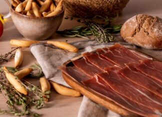 Jamón serrano, símbolo gastronómico de España Jamon-serrano-simbolo-gastronomico-de-Espana.