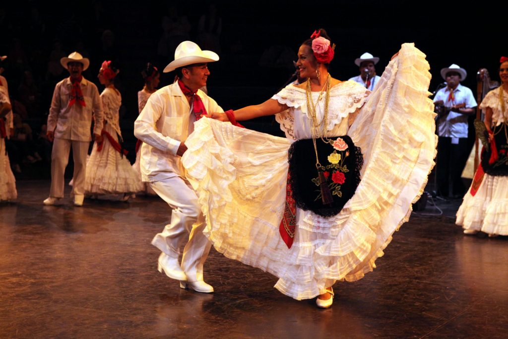 bailes-tipicos-HUAPANGO
