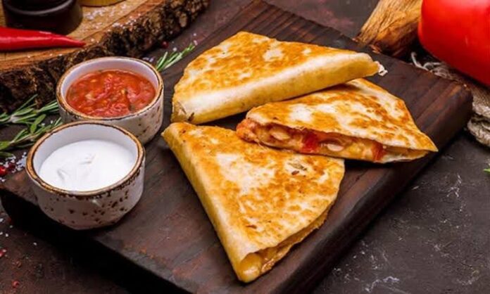 Quesadillas de queso con chorizo