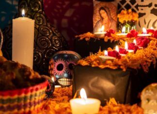 Velas en la ofrenda, ¿Cuándo se prenden? Velas-en-la-ofrenda-¿Cuando-se-prenden.