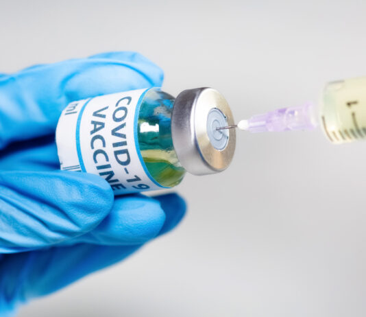 Vacunas covid-19, a la venta en México