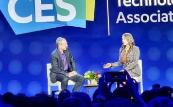 Intel llevará la IA a los automóviles con nuevos chips en CES 2024 Intel anuncia incursion en automoviles CES 2024 Revista Flow