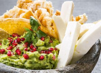 Guacamole con chicharrón para el Super Bowl 2024 Guacamole con chicharrón para el Super Bowl 2024