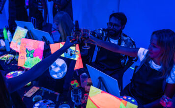 Paint in the Dark, colores brillantes y eléctricos Paint-in-the-Dark-colores-brillantes-y-electricos