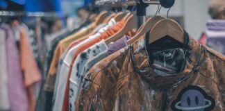 Top 5: Ropa Vintage en CDMX vintage clothes rack