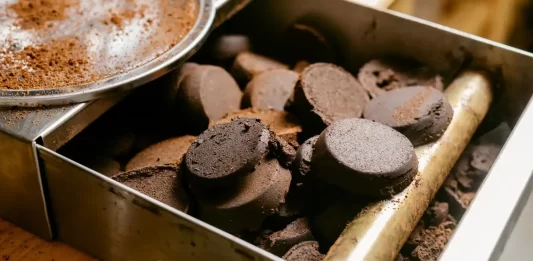 El café molido usado podría ser la respuesta a la contaminación agrícola cafe molido usado para combatir pesticidas Revista Flow