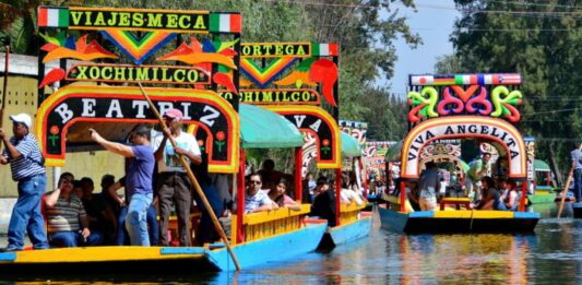 Trajineras de Xochimilco lo mejor de la CDMX Trajineras de Xochimilco lo mejor de la CDMX