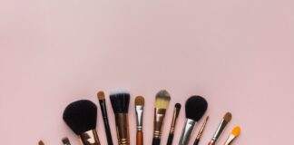 ¿Cómo limpiar tus brochas de maquillaje? como-limpiar-tus-brochas-de-maquillaje