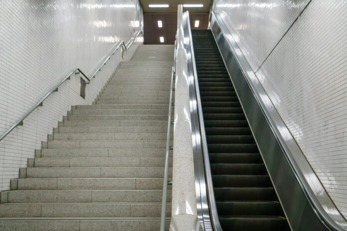 subir escaleras