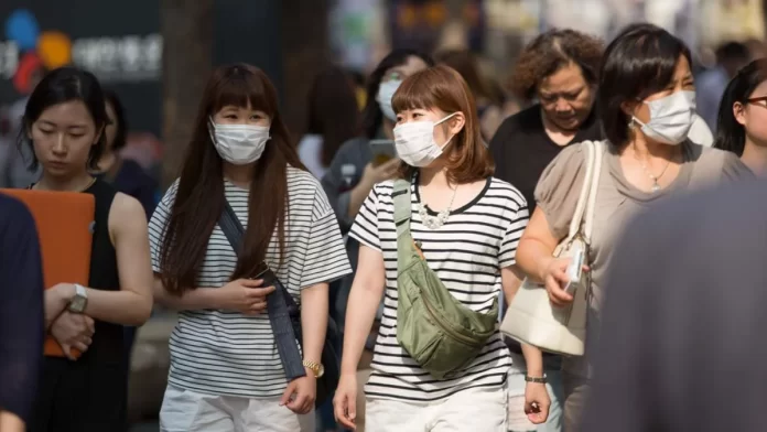 Bacteria carnívora en Japón