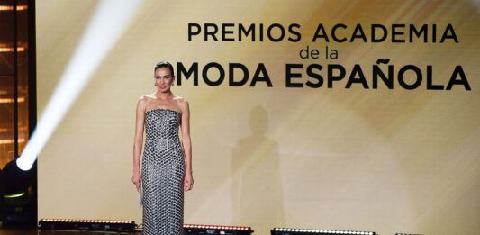 Premios Academia de la Moda Española 2024: un reconocimiento a los diseñadores premios fame 2024