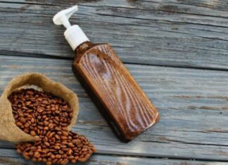 Café en el shampoo, ¿hace crecer el cabello?