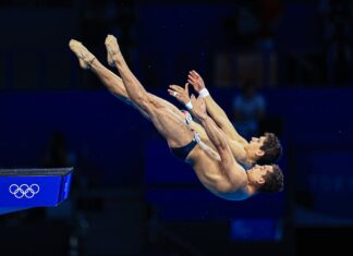 Clavadistas mexicanos que representarán a otro país