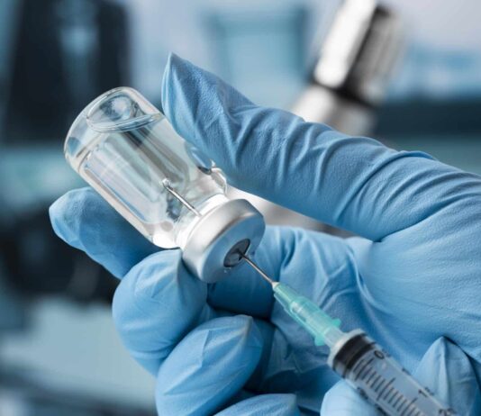 Finlandia comienza vacunación contra gripe aviar